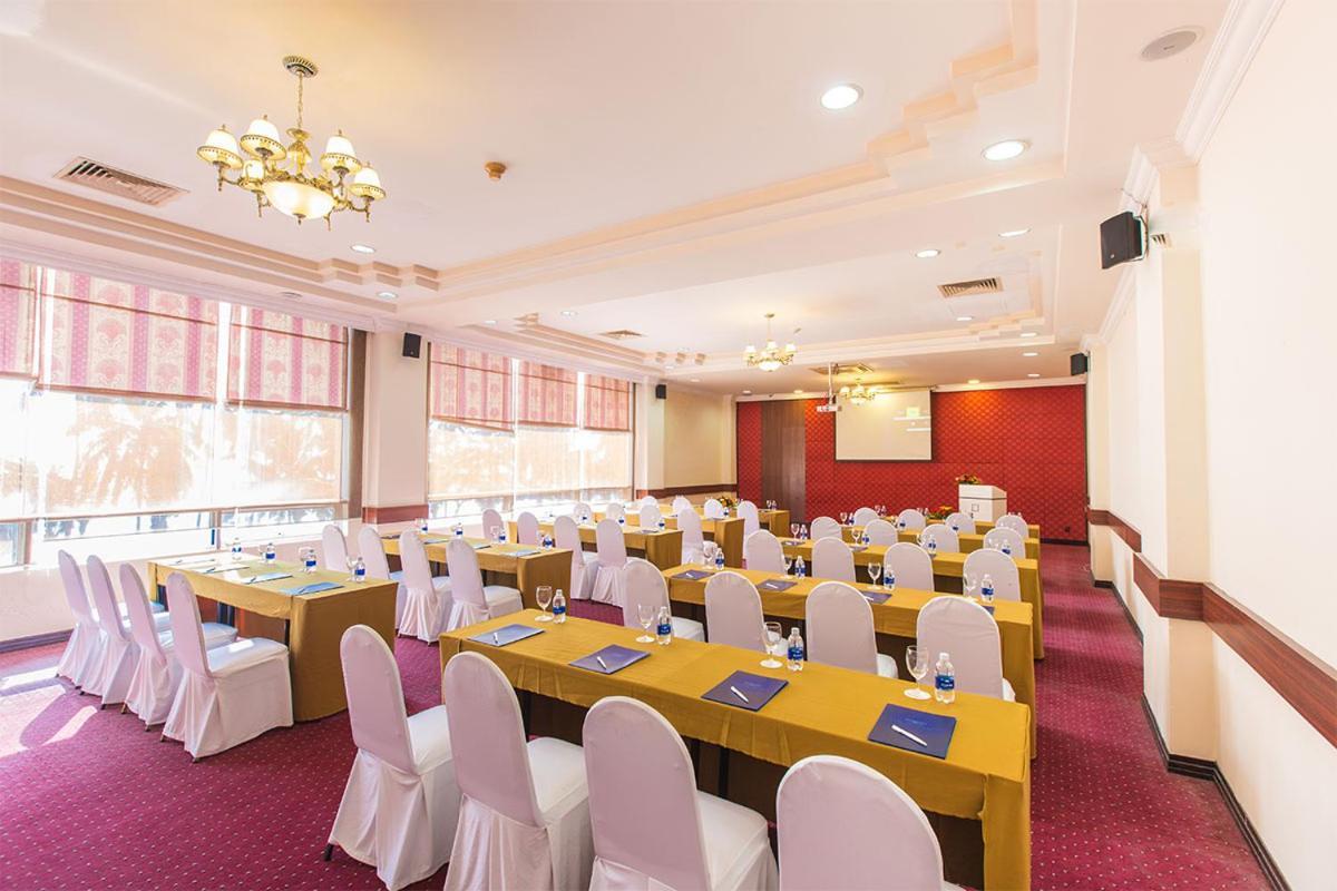 Yasaka Saigon Nha Trang Hotel & Spa מראה חיצוני תמונה